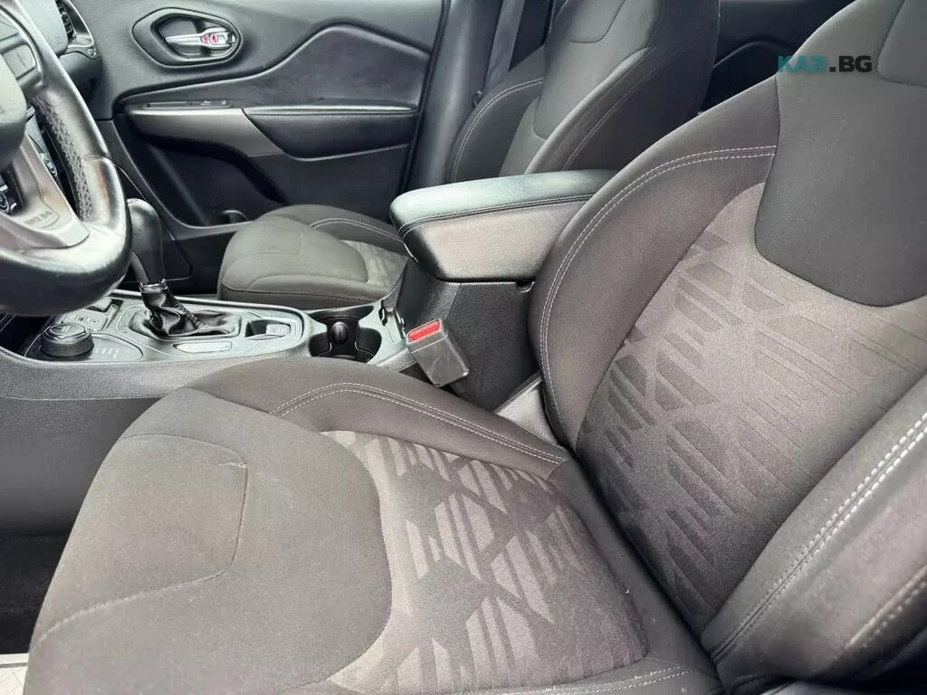 Jeep Cherokee North * 4WD * АвтоКредит * (ЦЕНА ДО БГ), снимка 14 - Автомобили и джипове - 54902017