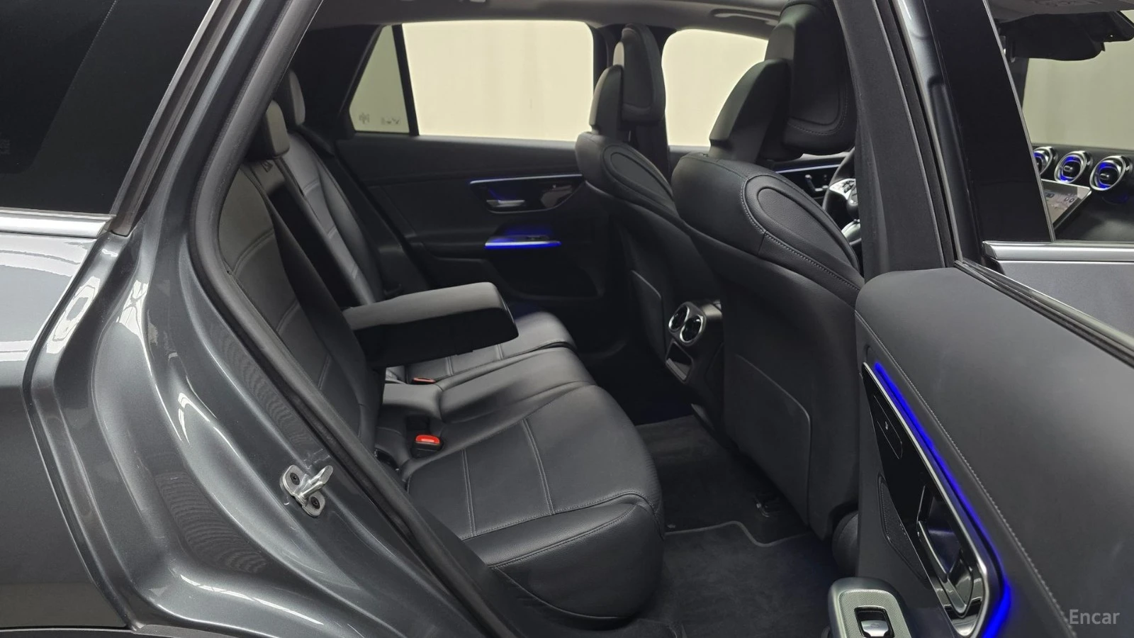 Mercedes-Benz GLC 220 d* 4MATIC* DISTRONIC* ОБДУХВАНЕ* 360* КАМЕРА* , снимка 10 - Автомобили и джипове - 55532966