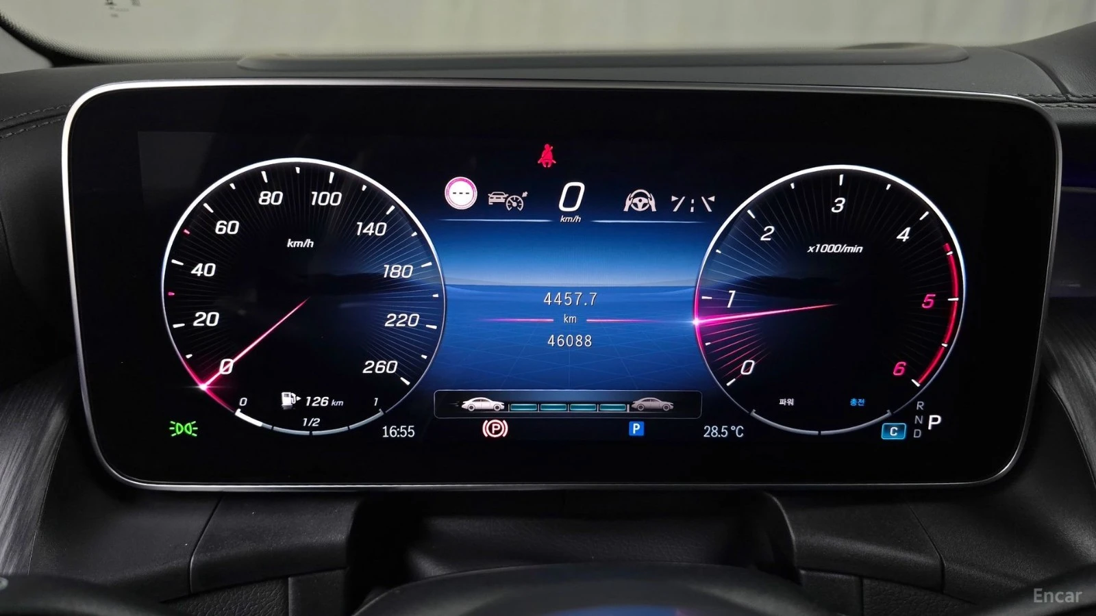 Mercedes-Benz GLC 220 d* 4MATIC* DISTRONIC* ОБДУХВАНЕ* 360* КАМЕРА* , снимка 7 - Автомобили и джипове - 55532966