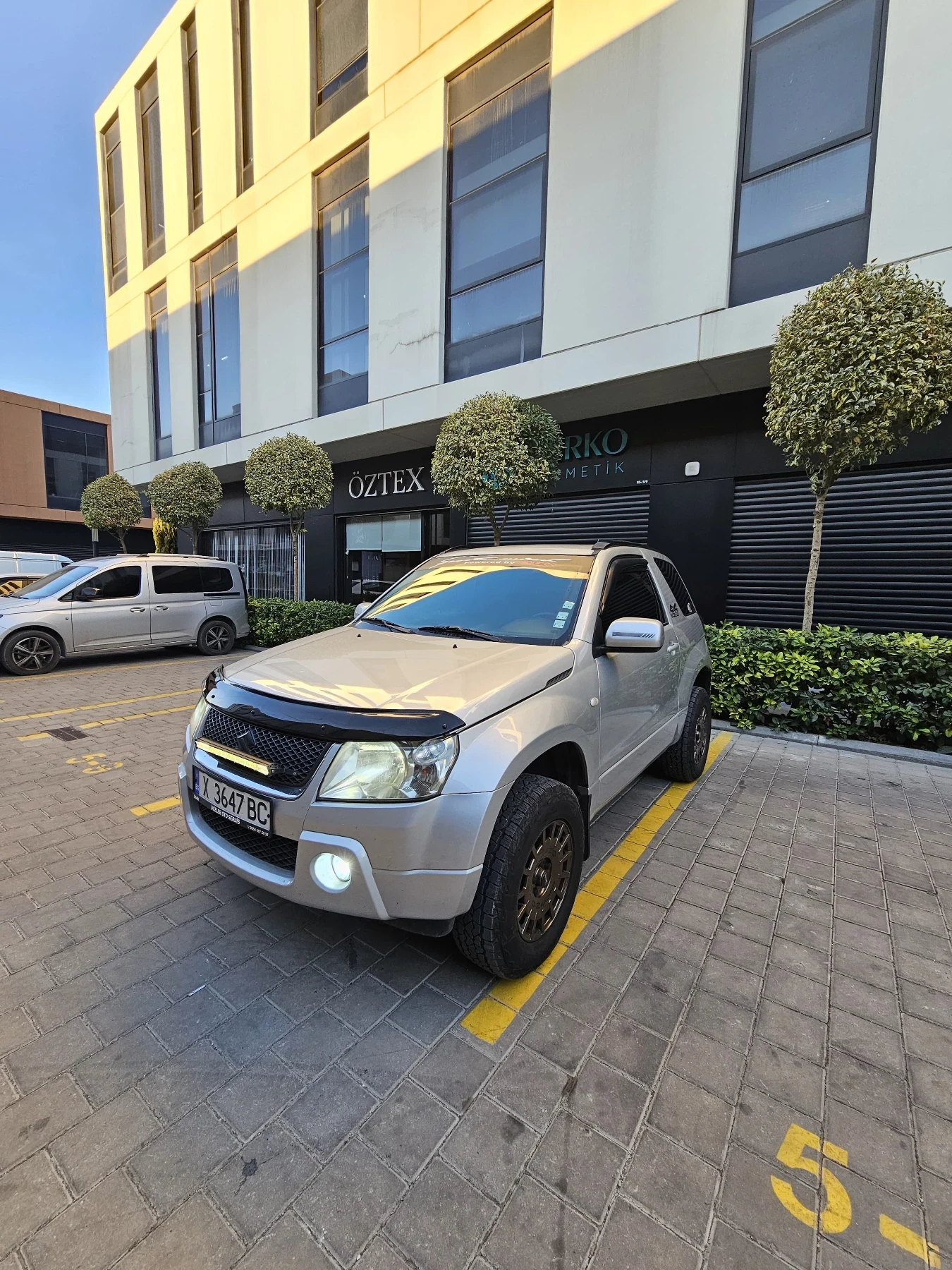 Suzuki Grand vitara Бензин газ, снимка 5 - Автомобили и джипове - 56377736