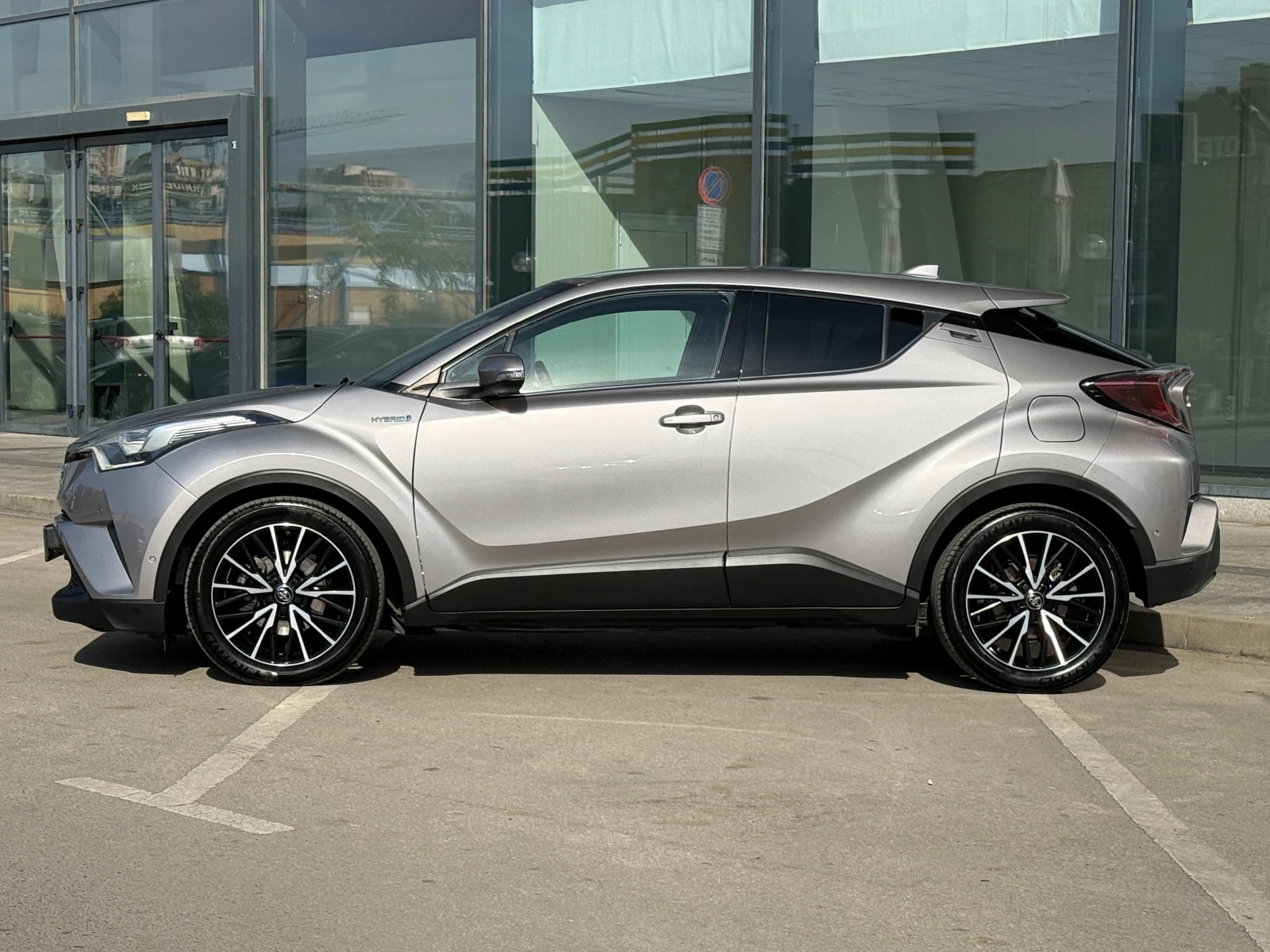Toyota C-HR 6 ������ ��������/1.8Hybrid 122�.�. ������ ������ | Mobile.bg � ����������� 2