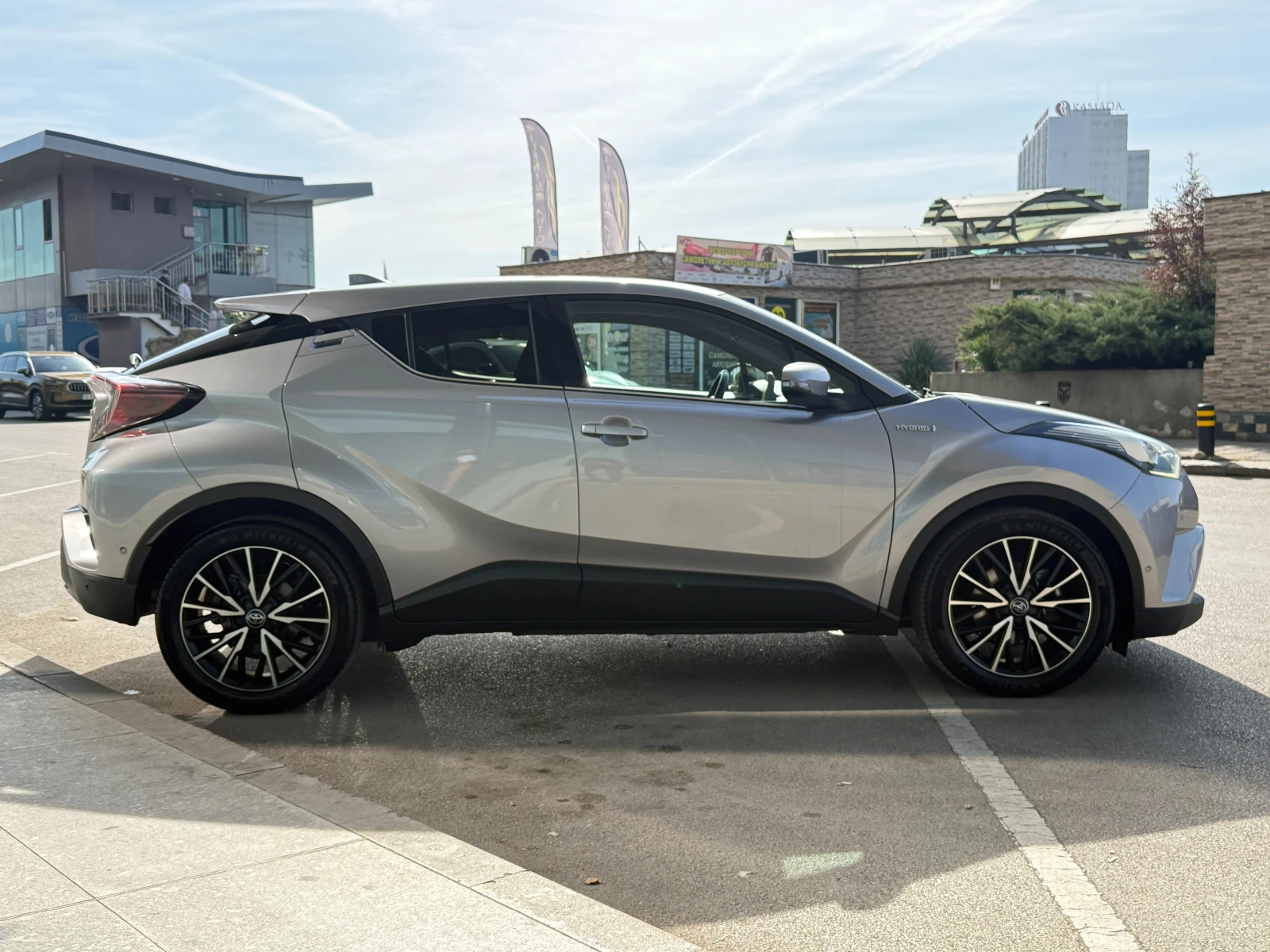 Toyota C-HR 6 ������ ��������/1.8Hybrid 122�.�. ������ ������ | Mobile.bg � ����������� 6