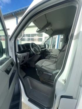 VW Crafter 2019 / Средна база / Климатроник, снимка 12