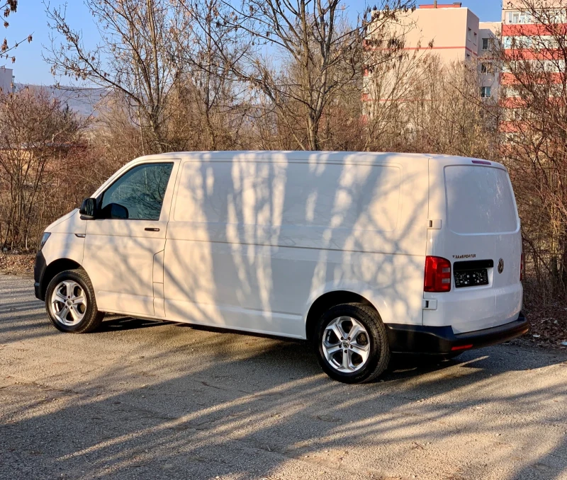 VW T6 2019г* EU6* MAXII БАЗА* ДВОЕН КЛИМАТИК* 17 ДЖАНТИ, снимка 5 - Бусове и автобуси - 49321628