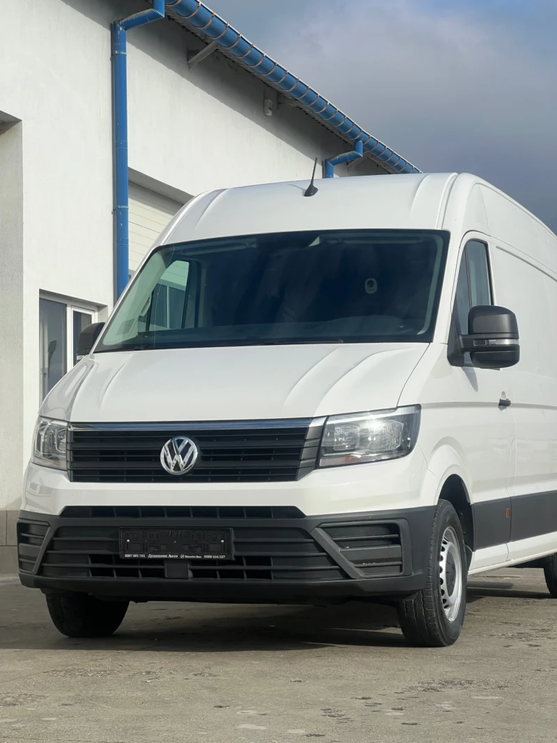 VW Crafter 2019 / Средна база / Климатроник, снимка 8 - Бусове и автобуси - 52321425