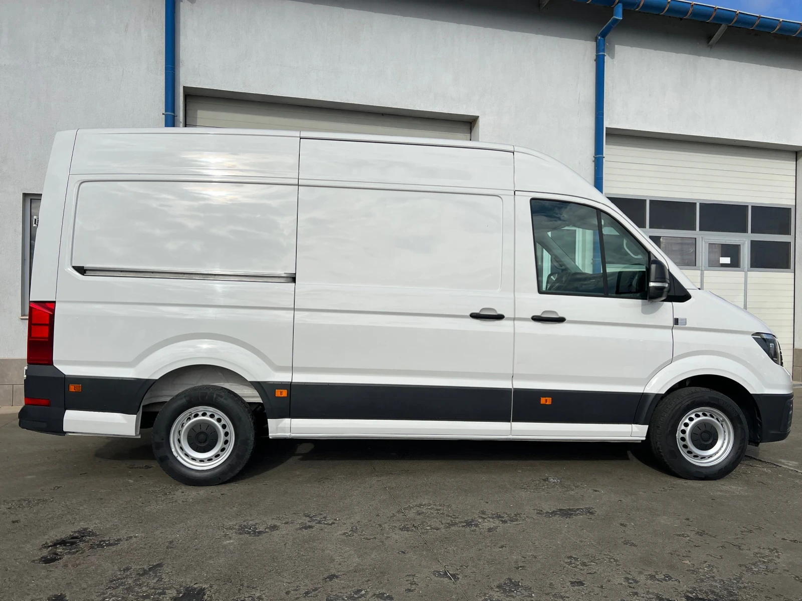 VW Crafter 2019 / Средна база / Климатроник - изображение 6