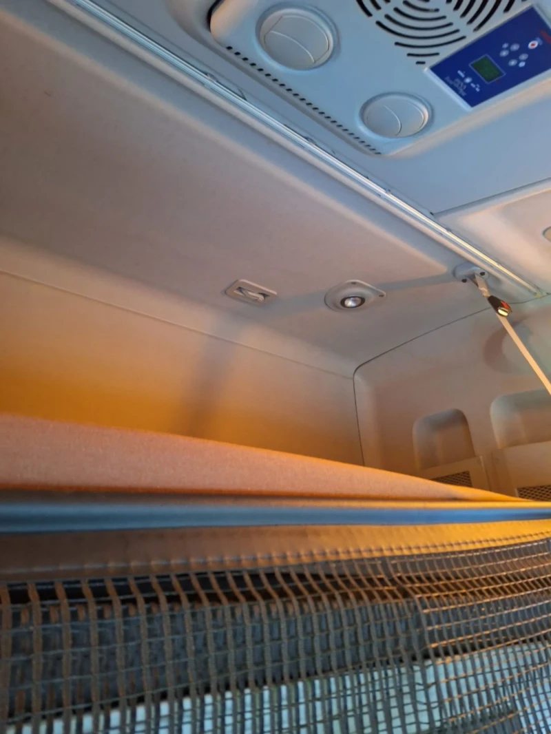 Iveco Stralis, снимка 9 - Камиони - 51011579