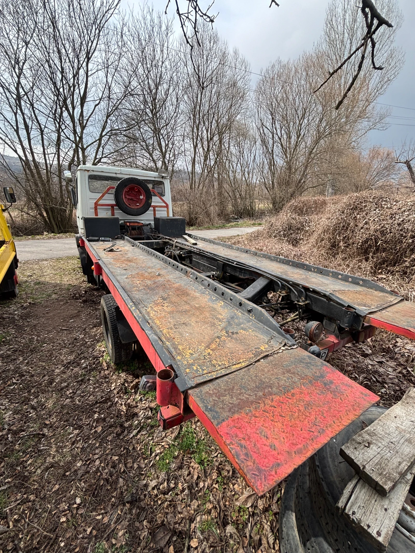 Mercedes-Benz 709 Пътна помощ, снимка 4 - Камиони - 54494230
