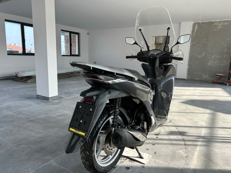 Honda Sh Лизинг, снимка 5 - Мотоциклети и мототехника - 45655026