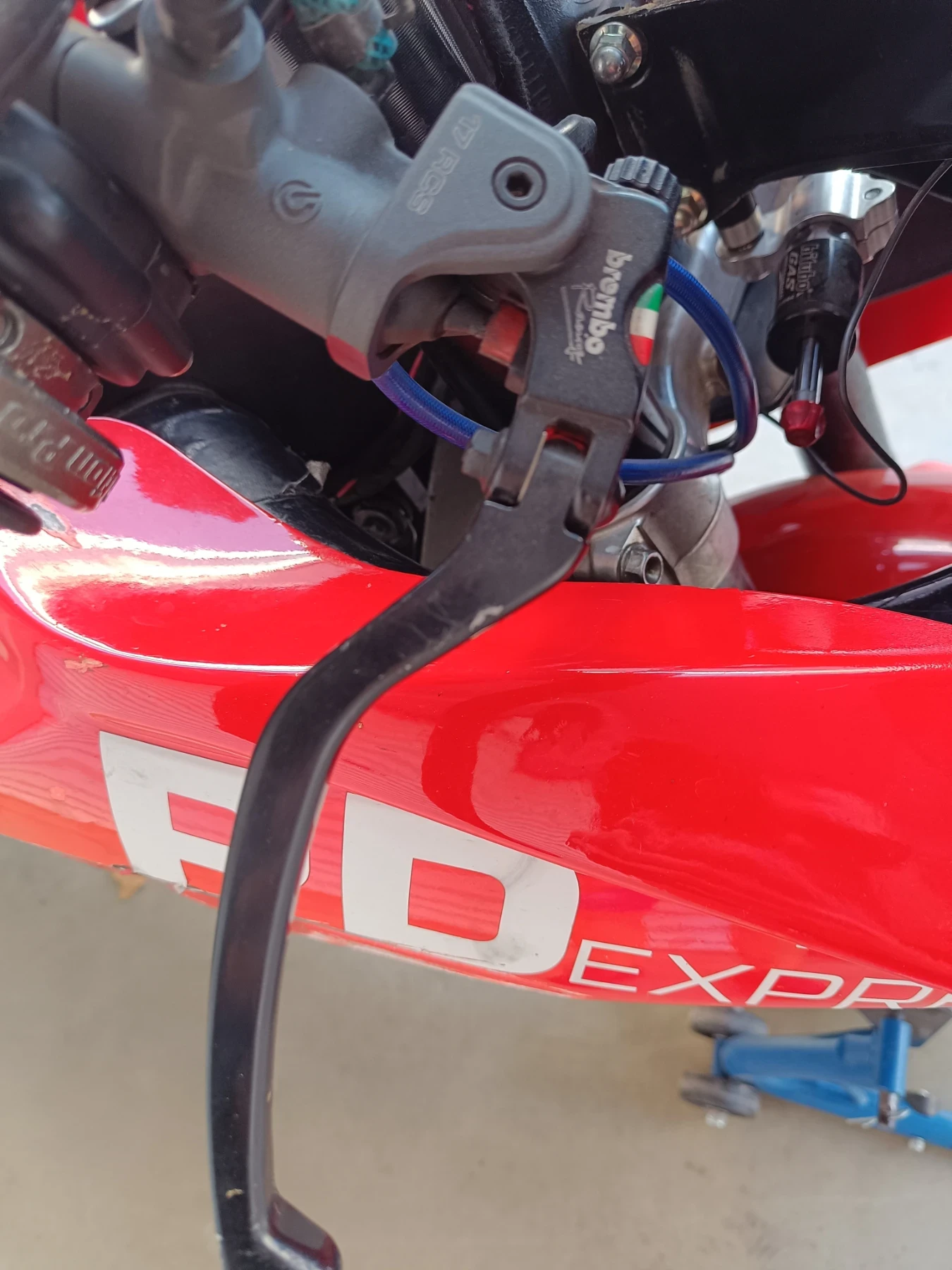 Suzuki Gsxr 750 k8/9 - изображение 8