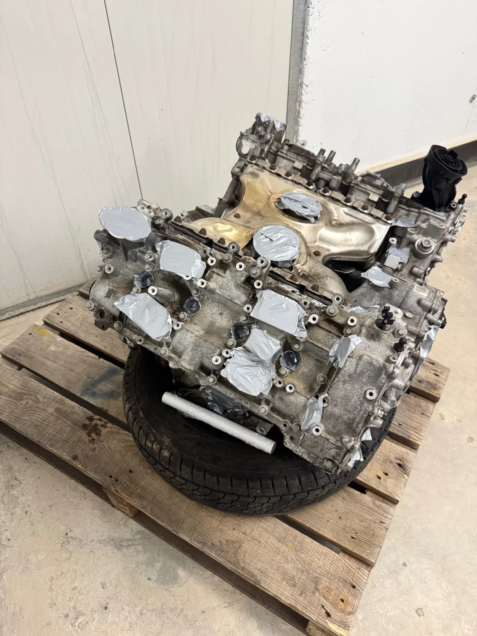 Мерцедес двигател M177 LS2, снимка 5 - Части - 54575472