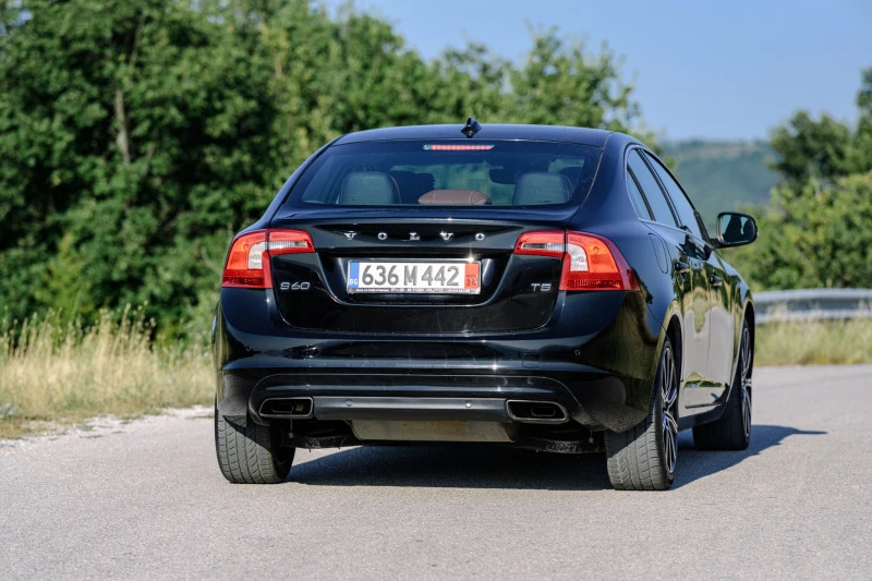 Volvo S60 T5 , снимка 5 - Автомобили и джипове - 46794960