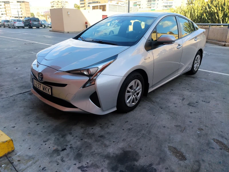 Toyota Prius Lpg Prins, снимка 1 - Автомобили и джипове - 47845357