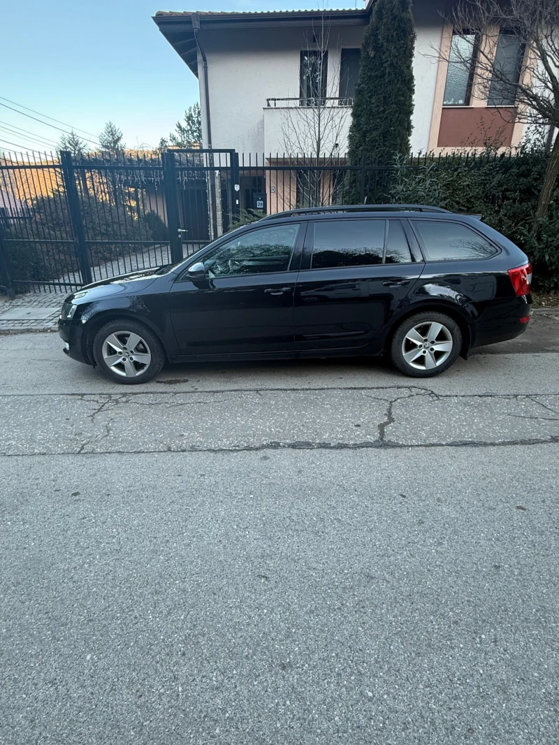 Skoda Octavia, снимка 4 - Автомобили и джипове - 48405258