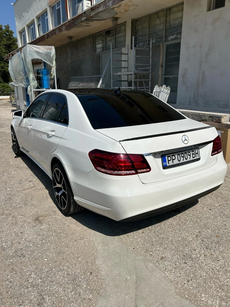 Mercedes-Benz E 200, снимка 3 - Автомобили и джипове - 48988577