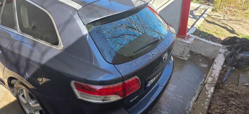 Toyota Avensis T27 комби, снимка 2 - Автомобили и джипове - 51088265