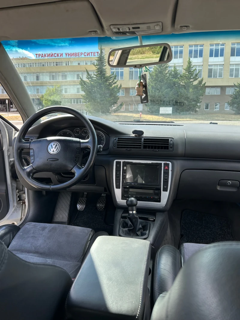 VW Passat, снимка 9 - Автомобили и джипове - 52558106