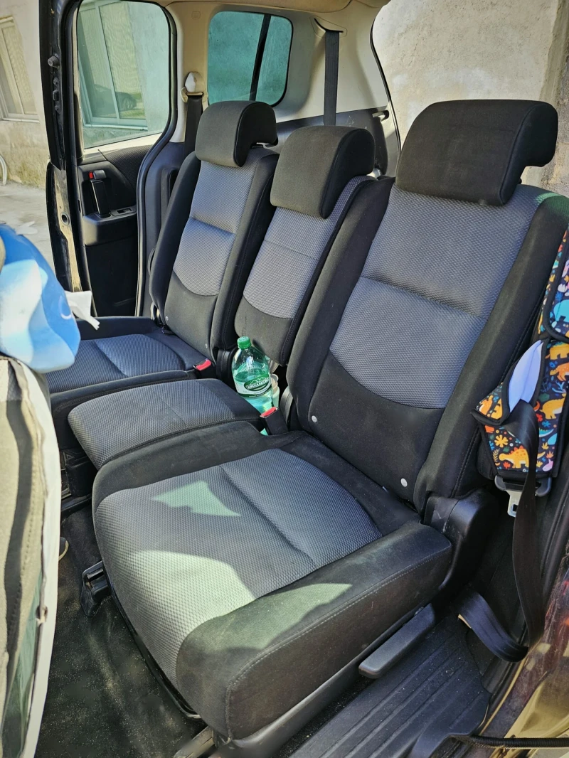 Mazda 5 1.8, снимка 6 - Автомобили и джипове - 52440276