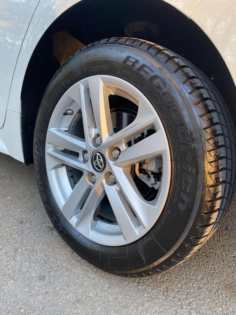 Toyota Corolla, снимка 3 - Автомобили и джипове - 52702498