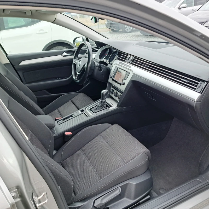VW Passat 2.0TDI* 150Hp* Executive* DSGAutomatic* 07.16* TOP, снимка 11 - Автомобили и джипове - 52254410