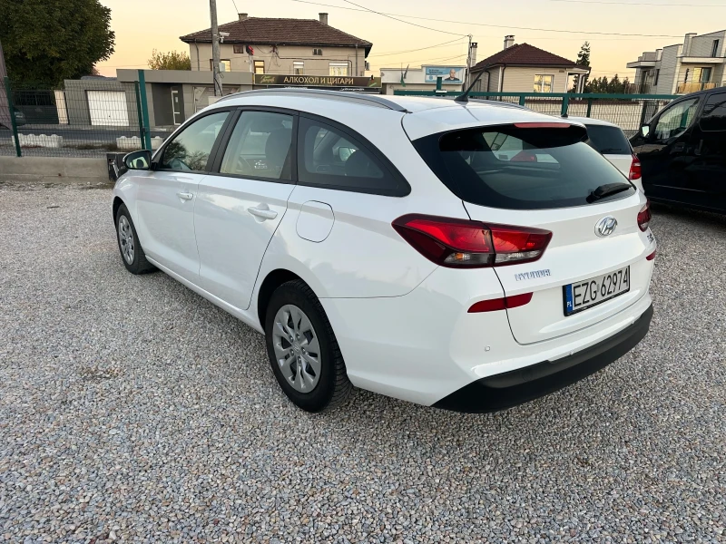 Hyundai I30 1.6 crdi, снимка 4 - Автомобили и джипове - 52495170