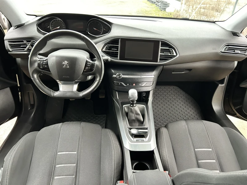 Peugeot 308 1.6BlueHDi* Allure* LED* Camra* Navi* Euro6, снимка 13 - Автомобили и джипове - 53065999
