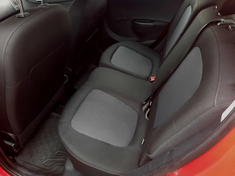 Hyundai I20 1.25i 85ps., снимка 7 - Автомобили и джипове - 53273923