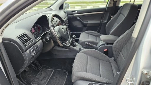 VW Golf, снимка 10 - Автомобили и джипове - 52899997