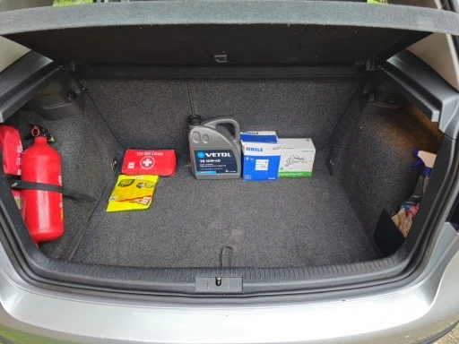 VW Golf, снимка 16 - Автомобили и джипове - 52899997