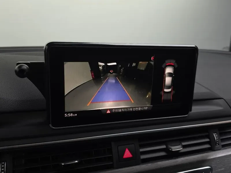 Audi A4 2.0 TDI, снимка 15 - Автомобили и джипове - 53676255