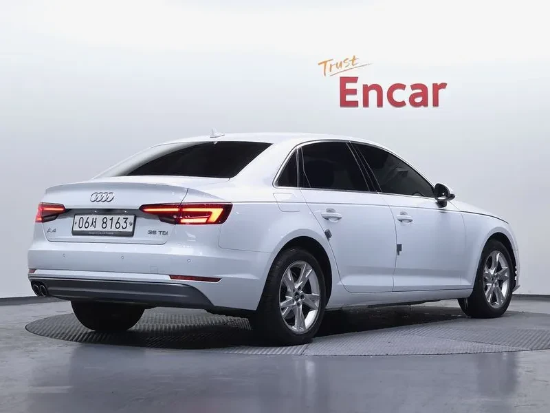 Audi A4 2.0 TDI, снимка 2 - Автомобили и джипове - 53676255