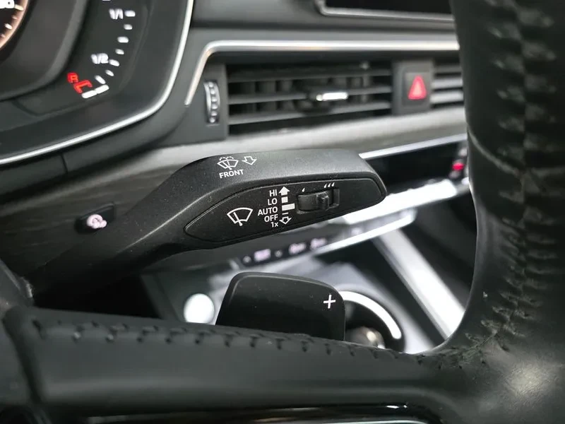 Audi A4 2.0 TDI, снимка 16 - Автомобили и джипове - 53676255