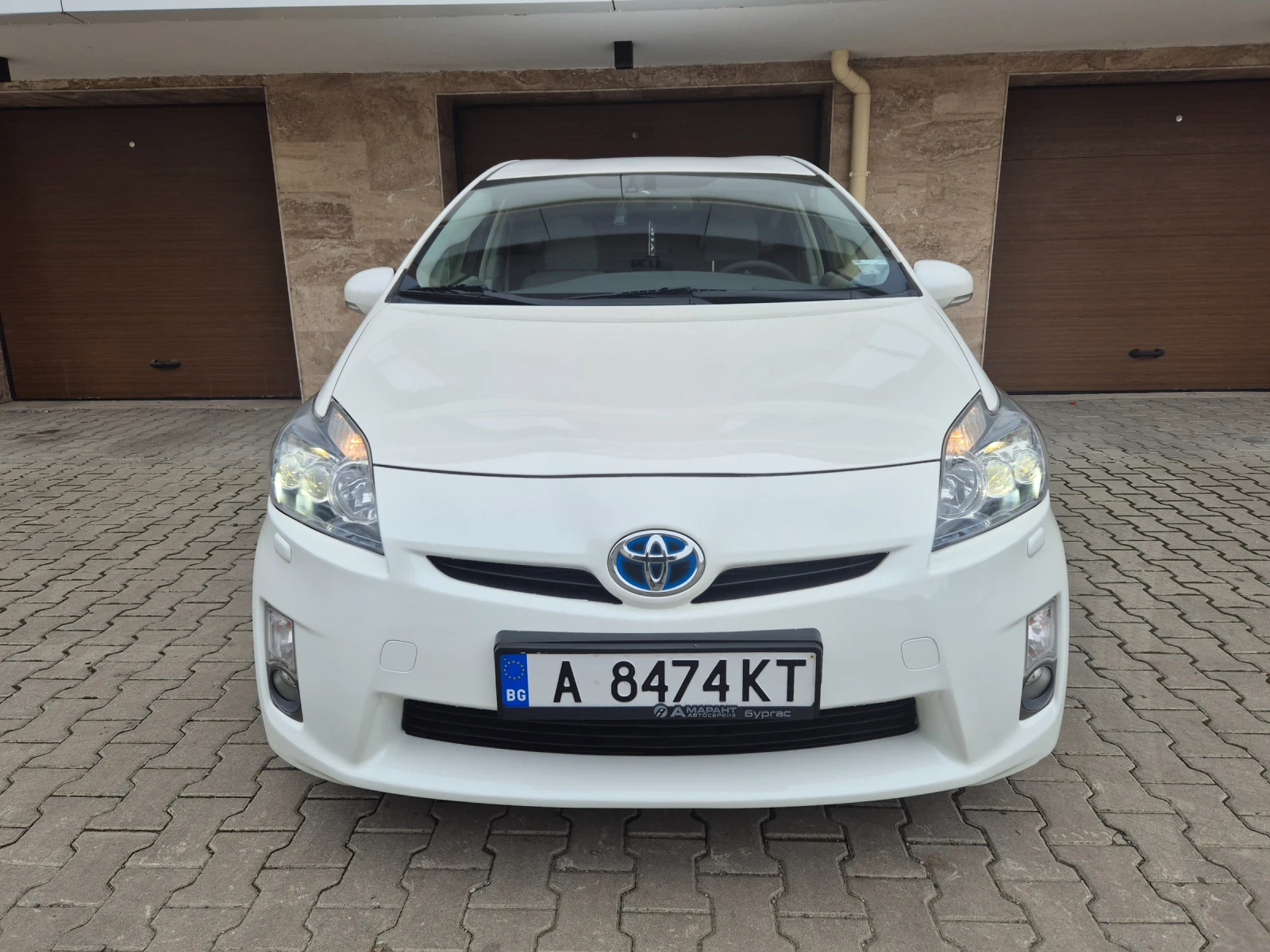 Toyota Prius 1.8* NAVI* KAMERA* HEAD-UP* KEYLESS* KLIMATRONIK*  - изображение 2