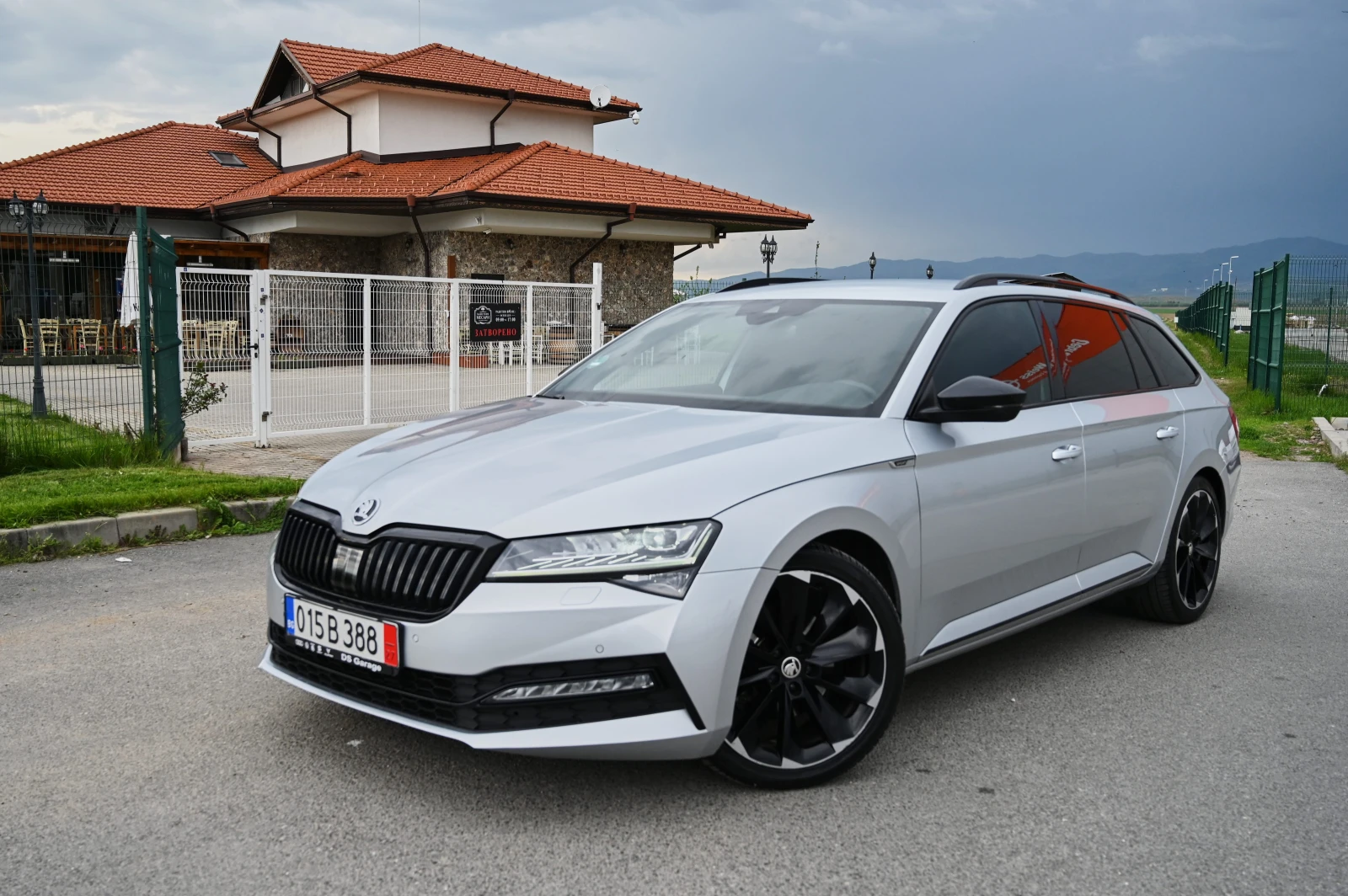 Skoda Superb 2.0TDI* SPORTLINE* DIGITAL* КАМЕРА* ACC*  - изображение 4
