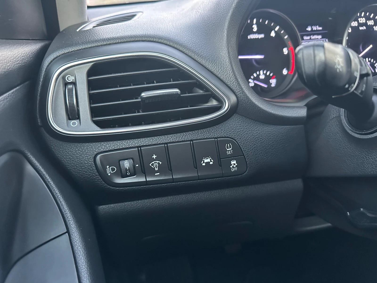 Hyundai I30 1.6 crdi | Mobile.bg   12