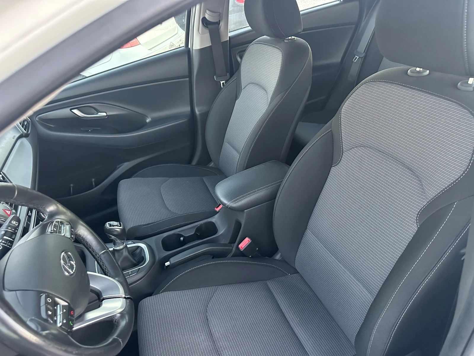 Hyundai I30 1.6 crdi | Mobile.bg   9