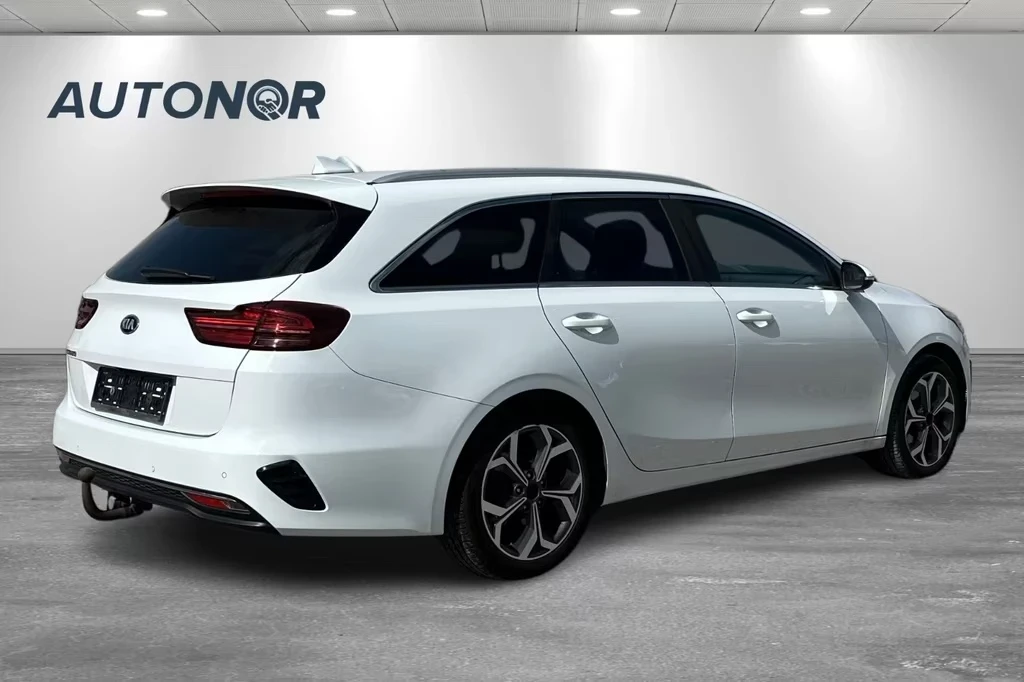 Kia Ceed 1.4 benzin 140кс Aut. Intro Edition - изображение 3