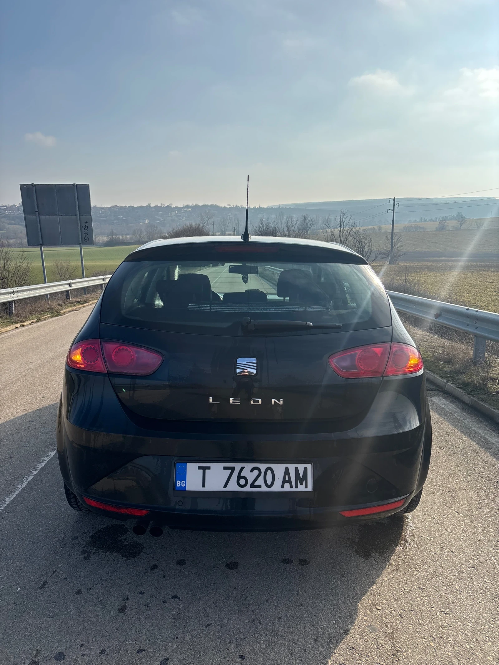 Seat Leon 2.0 TDI 140 - изображение 5
