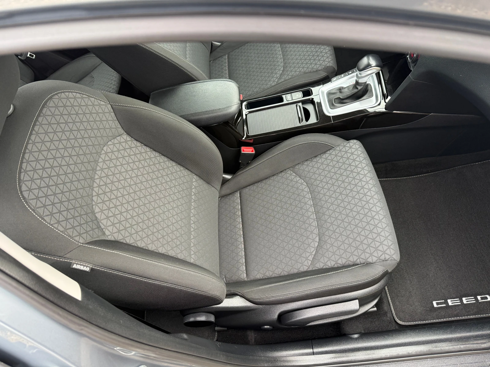 Kia Ceed 1.6 d | Mobile.bg � ����������� 17