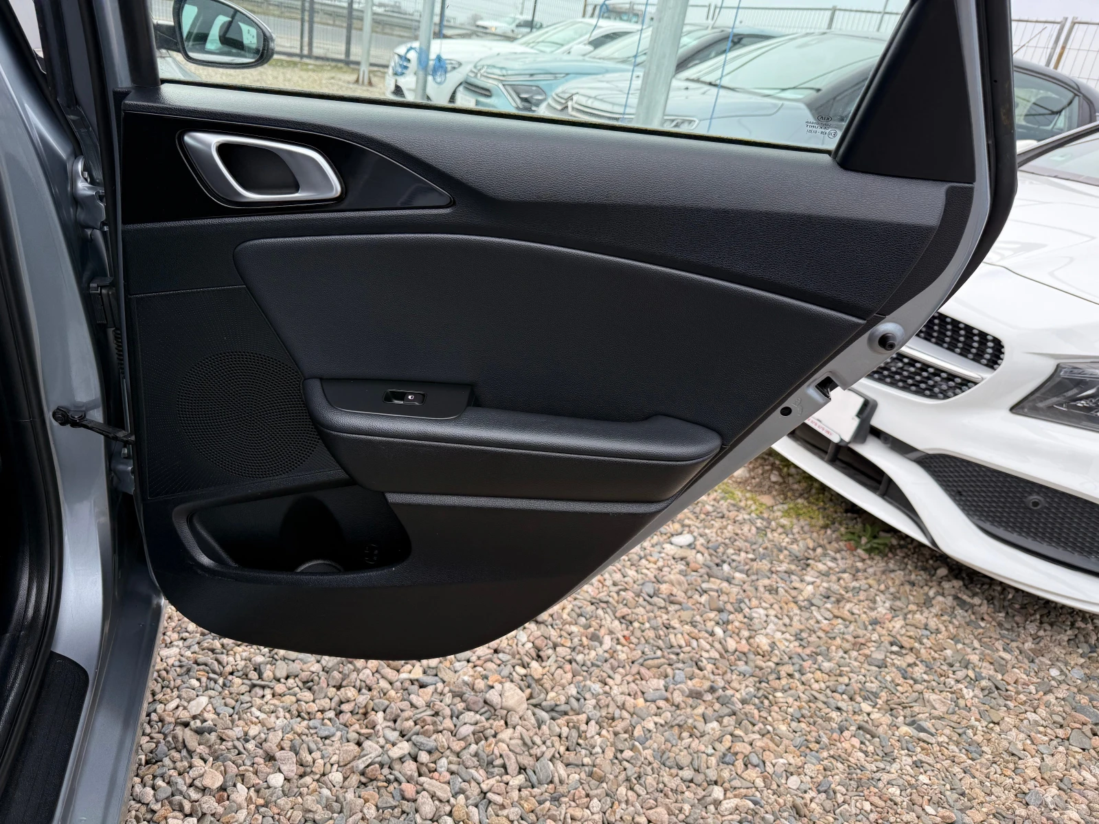 Kia Ceed 1.6 d | Mobile.bg � ����������� 13