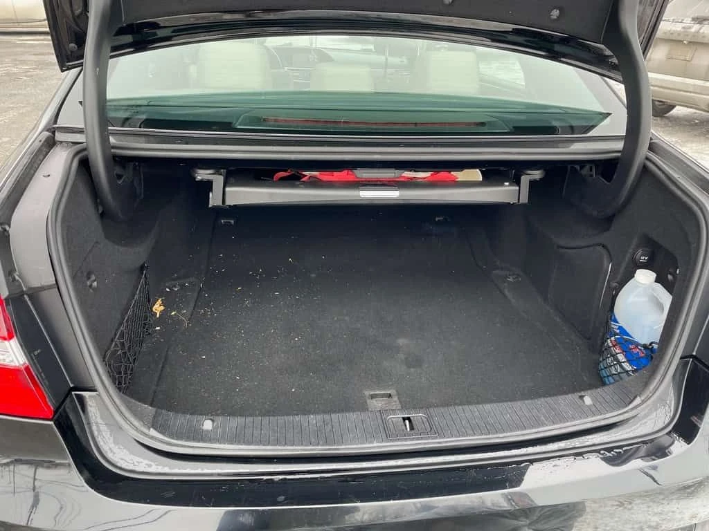 Mercedes-Benz E 350 * 4dr Sdn E350 BlueTEC RWD * CARFAX * ЦЕНА ДО БГ - изображение 5