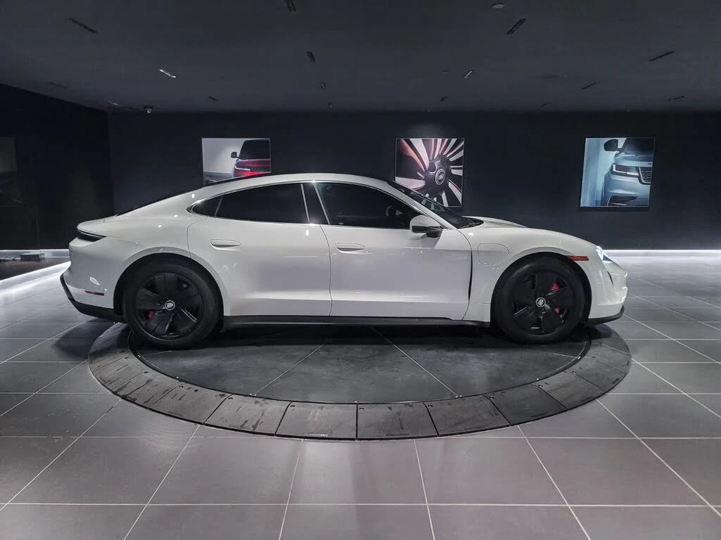 Porsche Taycan 4S - изображение 3