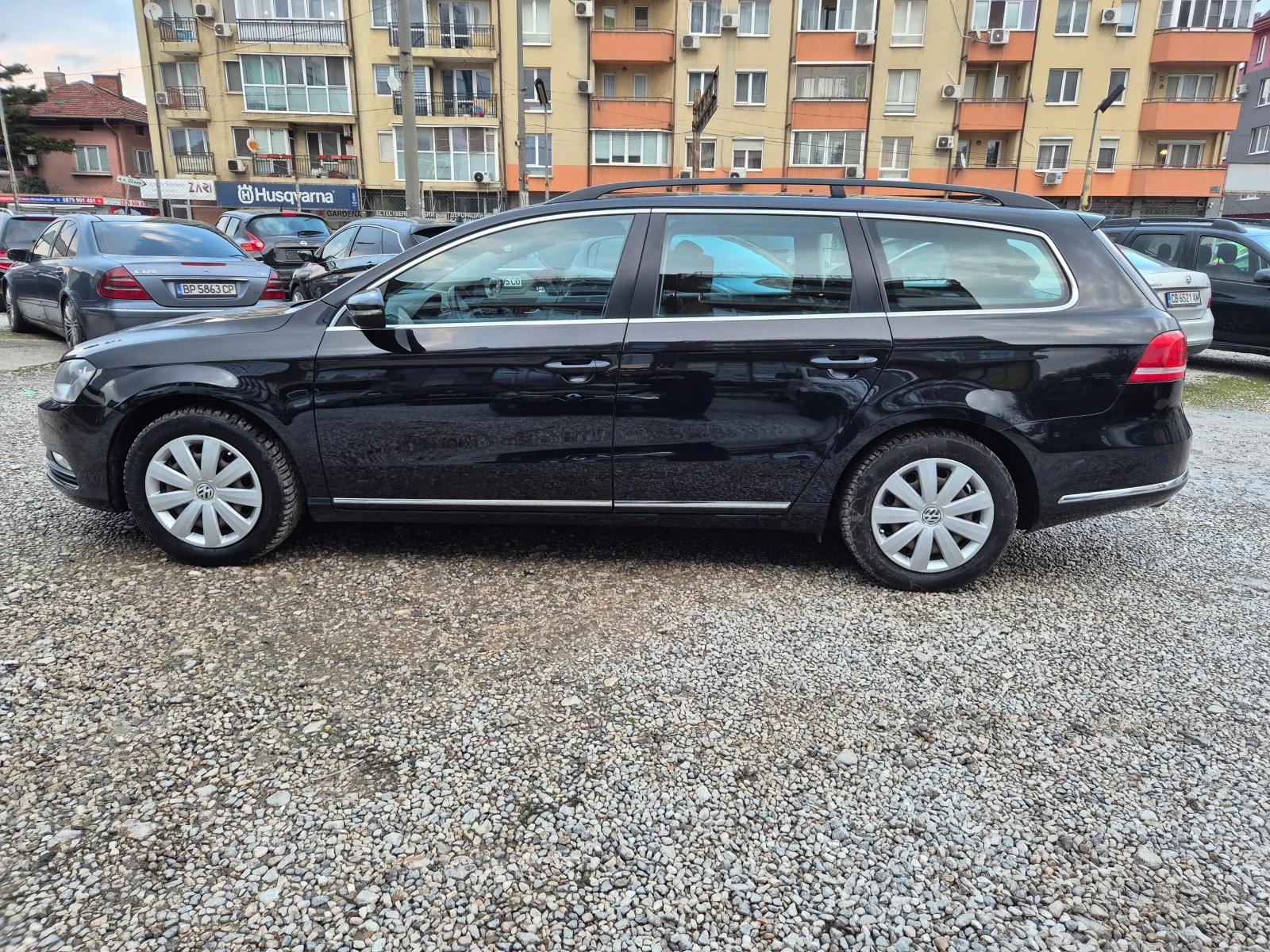 VW Passat 2.0 Tdi Highline , снимка 8 - Автомобили и джипове - 53725455