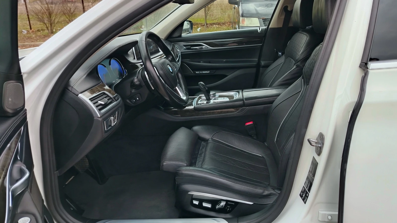 BMW 730 Xd G11, снимка 9 - Автомобили и джипове - 53877805