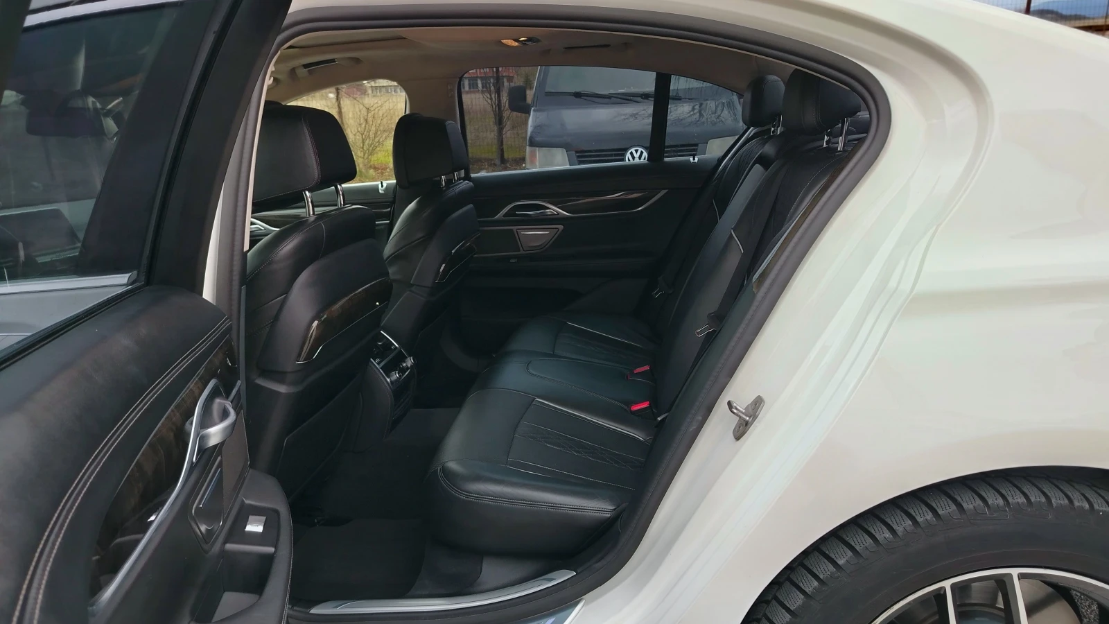 BMW 730 Xd G11, снимка 11 - Автомобили и джипове - 53877805