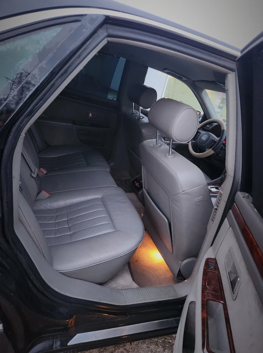 Audi A8 Газ-бензин , снимка 10 - Автомобили и джипове - 54106470