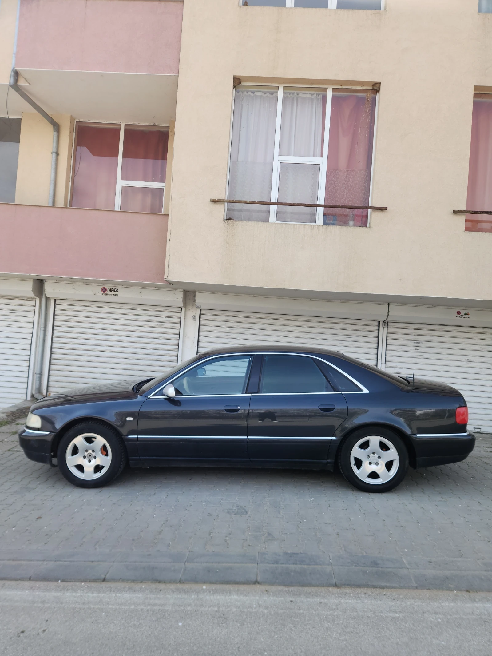 Audi A8 Газ-бензин , снимка 5 - Автомобили и джипове - 54106470