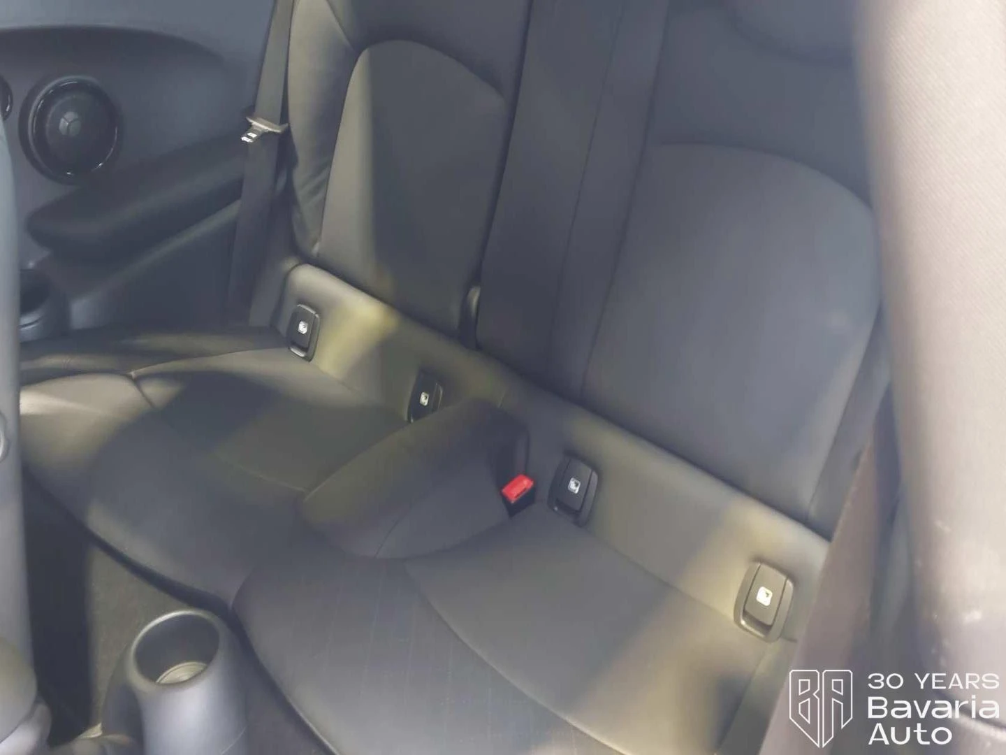 Mini Cooper SE Automatic, снимка 8 - Автомобили и джипове - 54129803