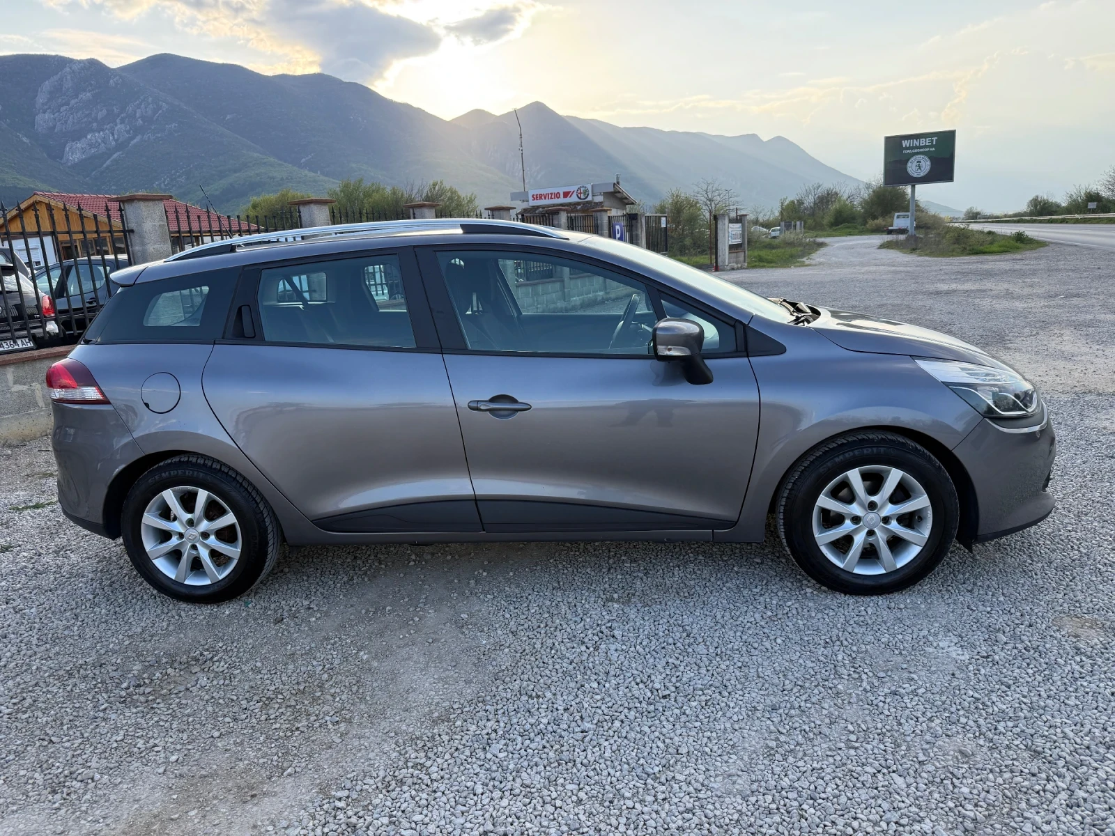 Renault Clio 0.9 TCE УНИКАТ, снимка 6 - Автомобили и джипове - 54235907