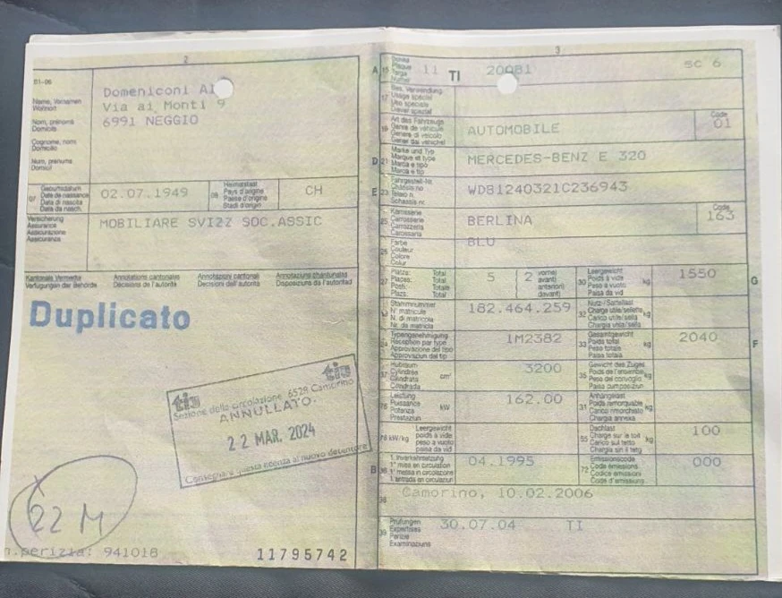 Mercedes-Benz 124 E 320, снимка 13 - Автомобили и джипове - 54389921